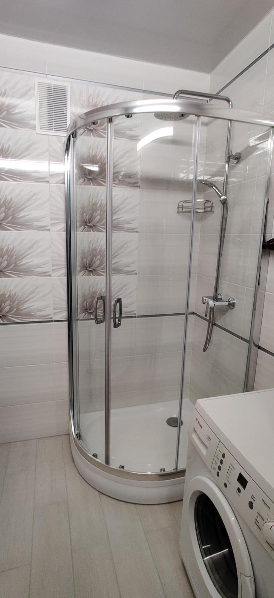 Luxury Apartments Atlant Lutsʼk Екстериор снимка